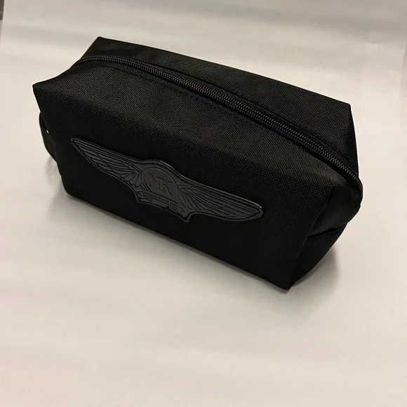 NEW KIEHL'S Makeup Bag !!! - Picture 4 of 7